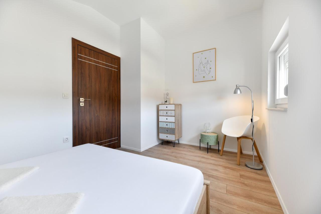 Modern Holiday Apartment "Libra" With Swimming Pool Posedarje Exteriör bild